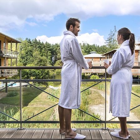 Domaine De Cice-Blossac, Resort Spa & Golf Bruz Bagian luar foto