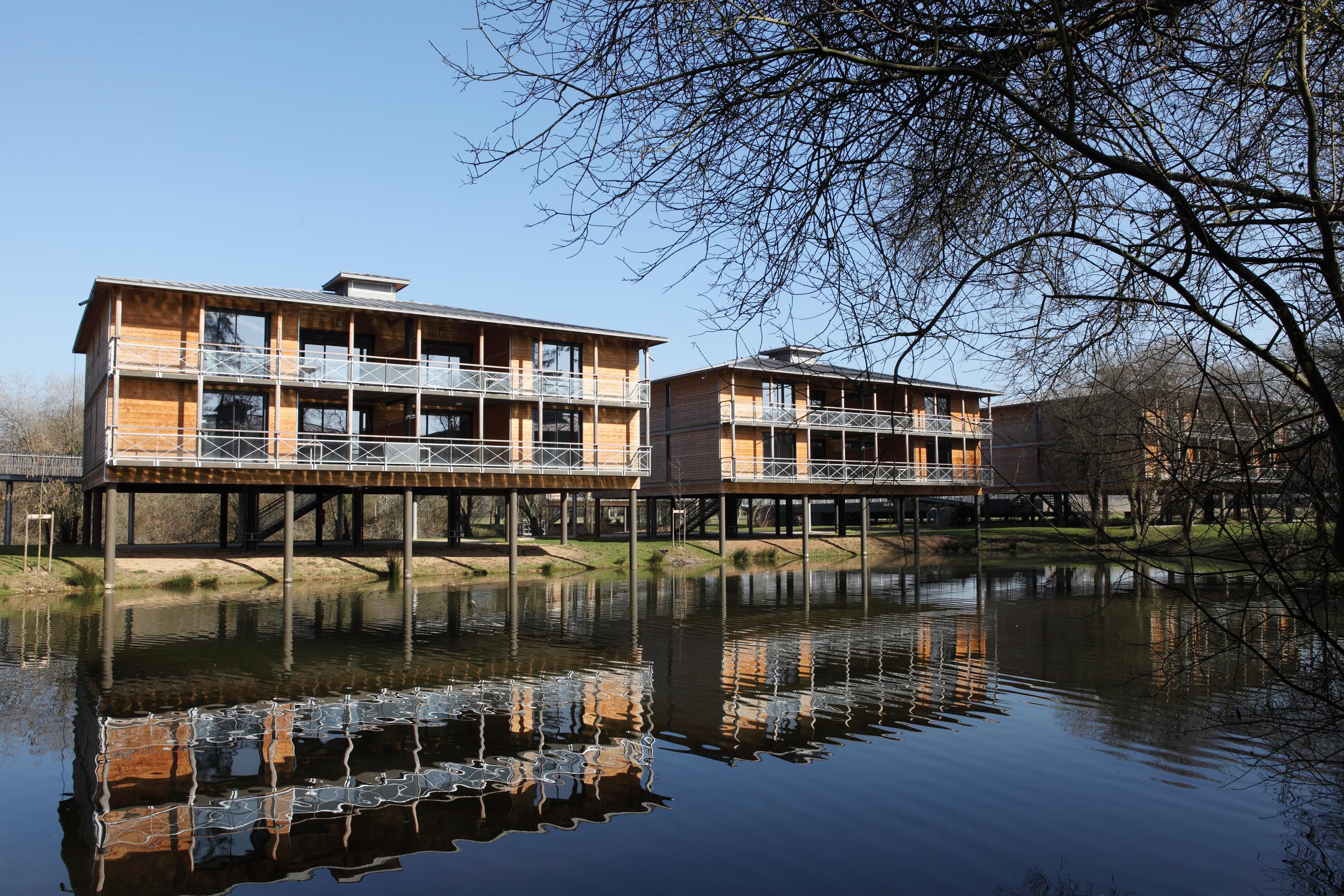 Domaine De Cice-Blossac, Resort Spa & Golf Bruz Bagian luar foto