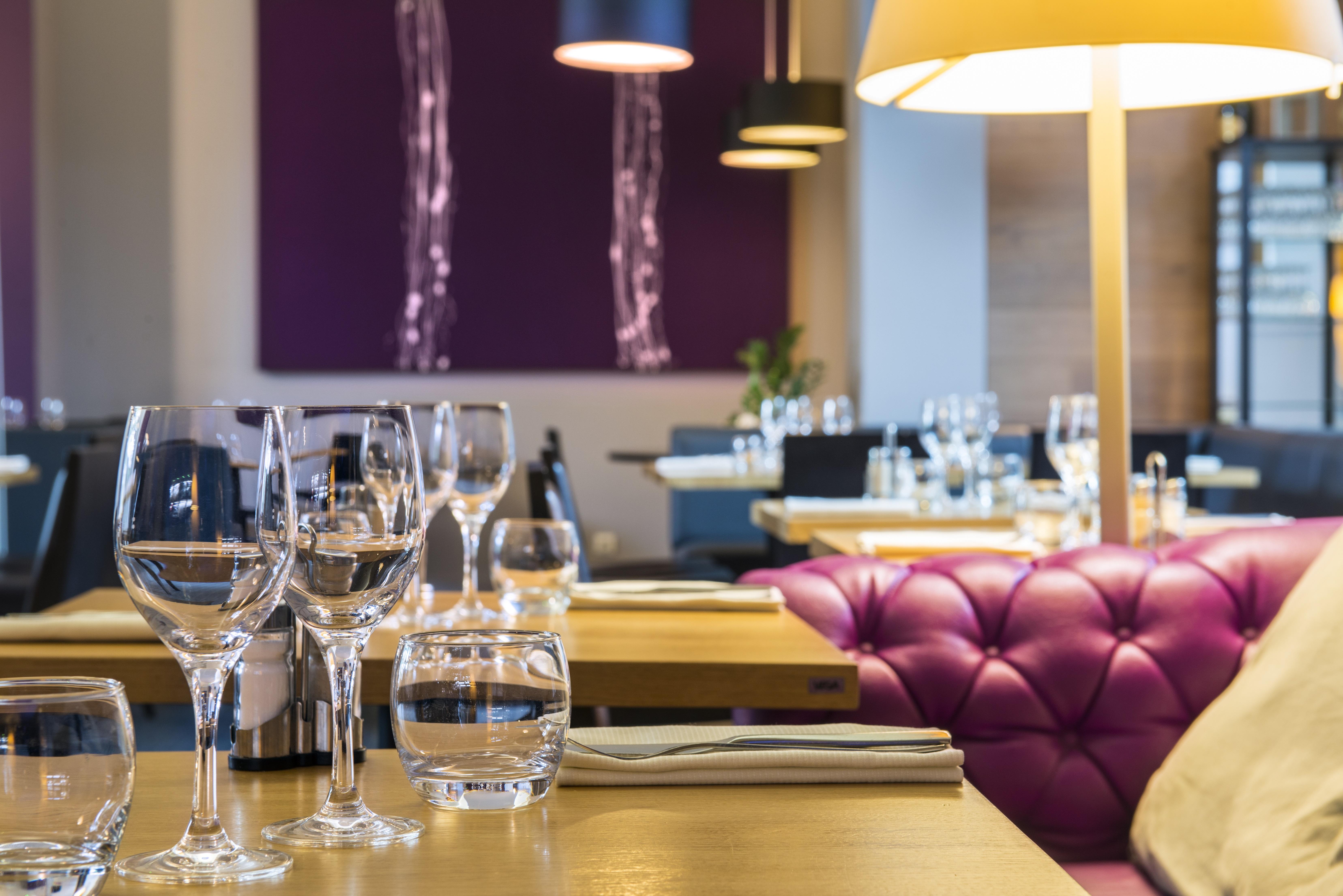 Domaine De Cice-Blossac, Resort Spa & Golf Bruz Bagian luar foto